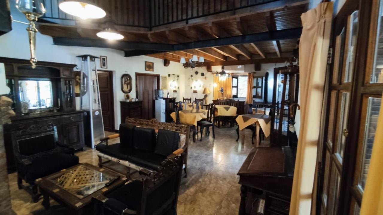 Del Carruaje Inn